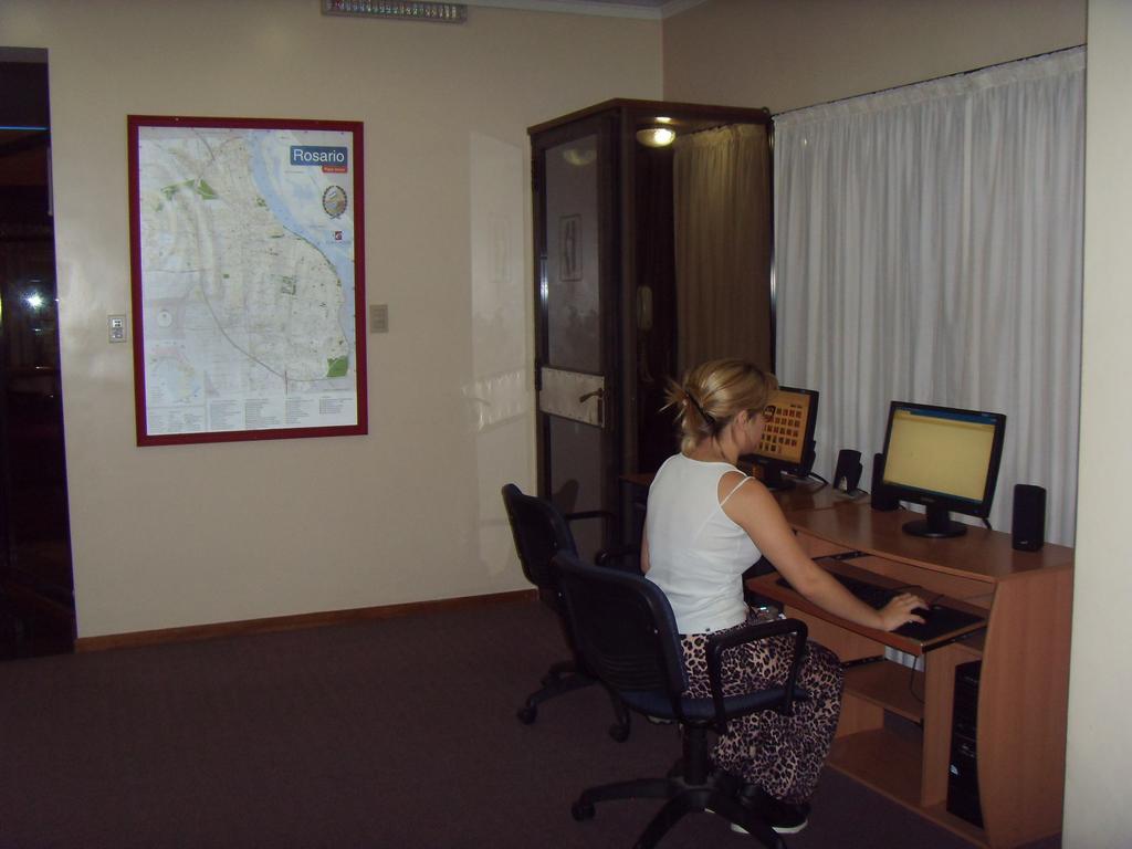Hotel Embajador Rosario Zewnętrze zdjęcie