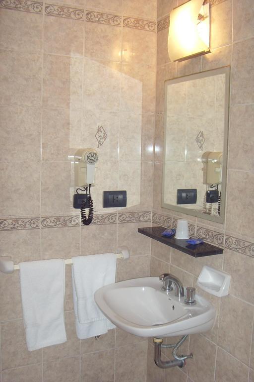 Hotel Embajador Rosario Zewnętrze zdjęcie